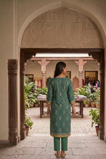Green Printed Lawn 3 Piece Suit – Elegant Summer Wear